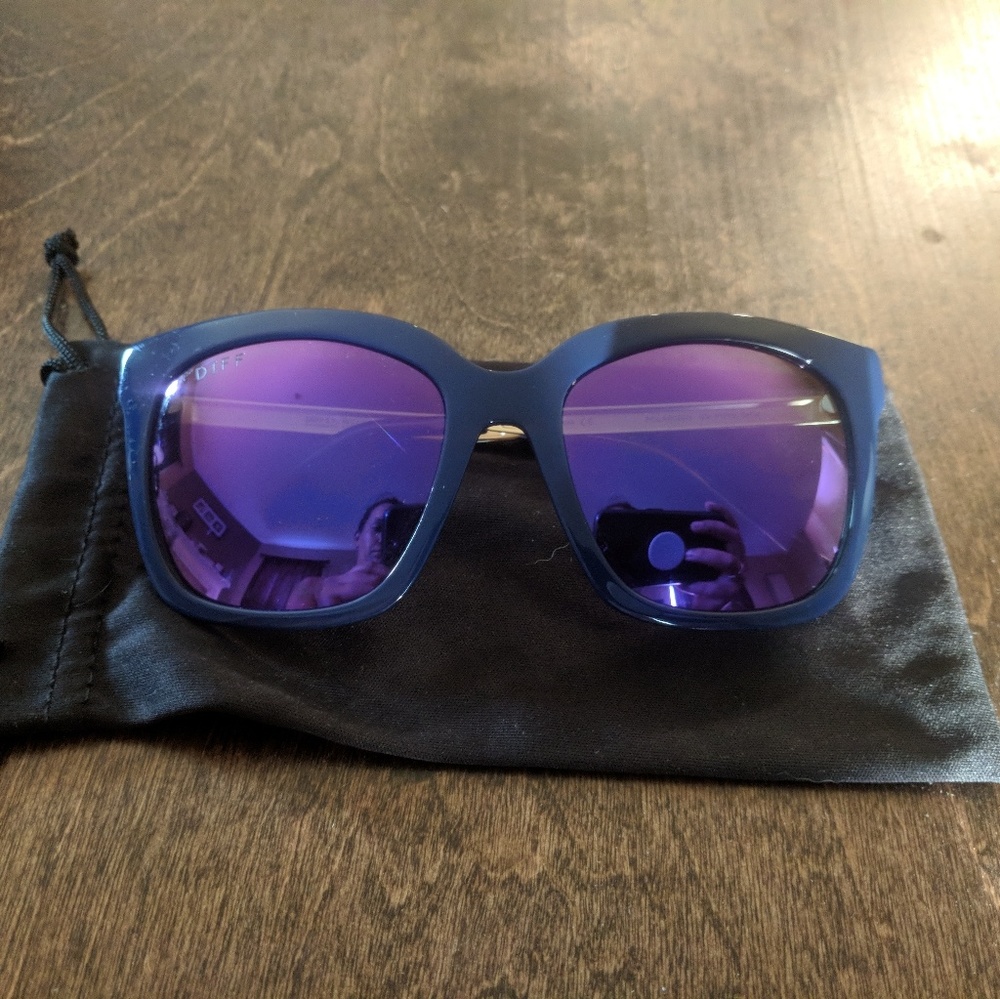 Diff Bella Sunglasses